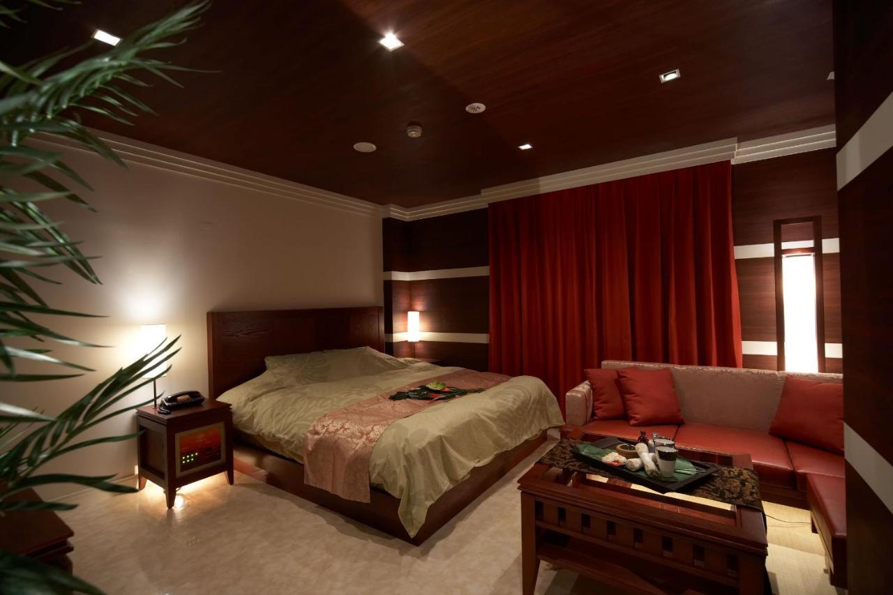 Le Ciel Spa & Resort (Adults Only) Tsurugashima Ngoại thất bức ảnh